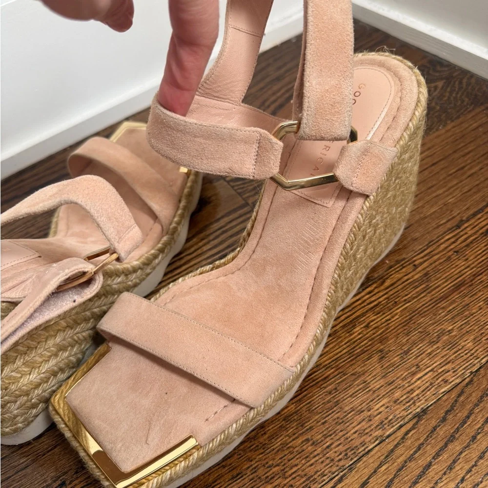 Good American Pale Pink Suede Gold Hardware Espadrille Wedge Sandals NEW Size 12